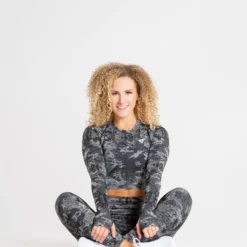 WOMEN'S BEST SPORTBEKLEIDUNG Camo Seamless Long Sleeve Crop Top | Black