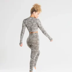 WOMEN'S BEST SPORTBEKLEIDUNG Camo Seamless Long Sleeve Crop Top | Green