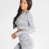 WOMEN'S BEST Camo Seamless Long Sleeve Crop Top | Grey