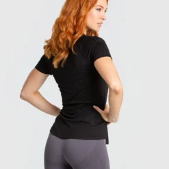 WOMEN'S BEST Comfort Lightweight Short Sleeve Tee | Black SPORTBEKLEIDUNG