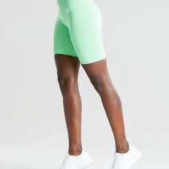 WOMEN'S BEST Power Seamless Cycling Shorts | Green Ash