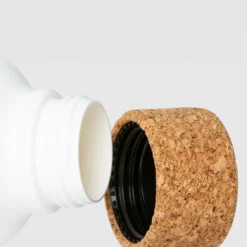 WOMEN'S BEST NUTRITION Eco Bottle | White