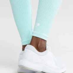 WOMEN'S BEST Power Seamless Leggings | Bleached Aqua