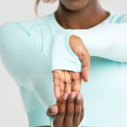 WOMEN'S BEST Power Seamless Long Sleeve Crop Top | Bleached Aqua