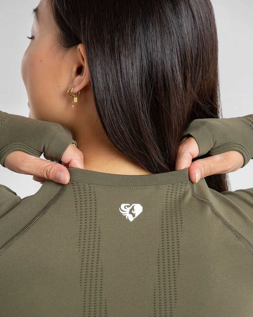 WOMEN'S BEST Power Seamless Long Sleeve Crop Top | Khaki