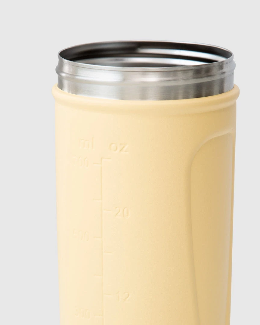 WOMEN'S BEST NUTRITION Large Metal Shaker | Vibrant Yellow