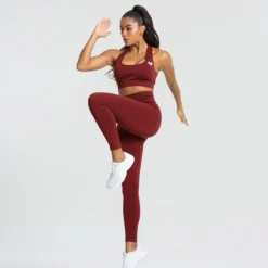 WOMEN'S BEST SPORTBEKLEIDUNG Move Seamless Sports Bra | Ruby Red Solid