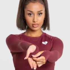 WOMEN'S BEST Power Seamless Long Sleeve Crop Top | Burgundy