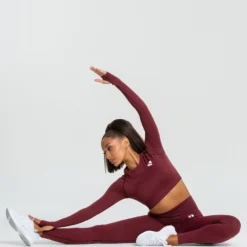 WOMEN'S BEST Power Seamless Long Sleeve Crop Top | Burgundy