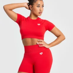 WOMEN'S BEST Power Seamless Short Sleeve Crop Top | Red