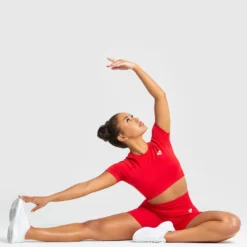 WOMEN'S BEST Power Seamless Short Sleeve Crop Top | Red