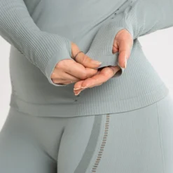 WOMEN'S BEST Renew Seamless Long Sleeve Top | Mud Green SPORTBEKLEIDUNG