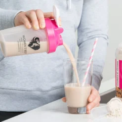 WOMEN'S BEST Shaker - 20 Oz NUTRITION