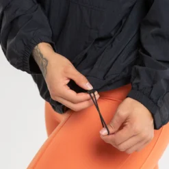 WOMEN'S BEST Hold Windbreaker | Black SPORTBEKLEIDUNG